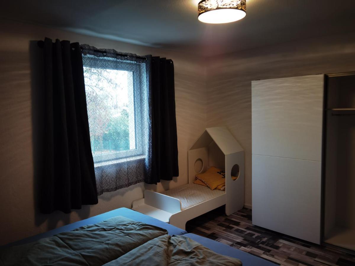 מגדבורג Modernes Behagliches Haus Mit Kamin, Terrasse Und Garten מראה חיצוני תמונה